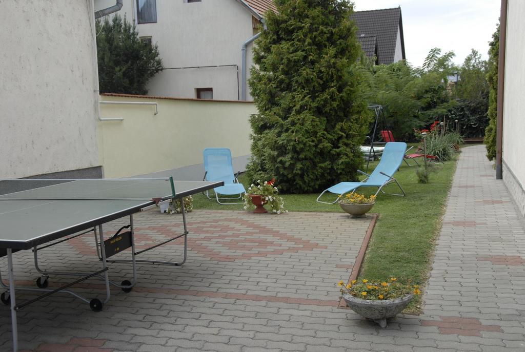 Balla Apartmanhaz Siofok Luaran gambar