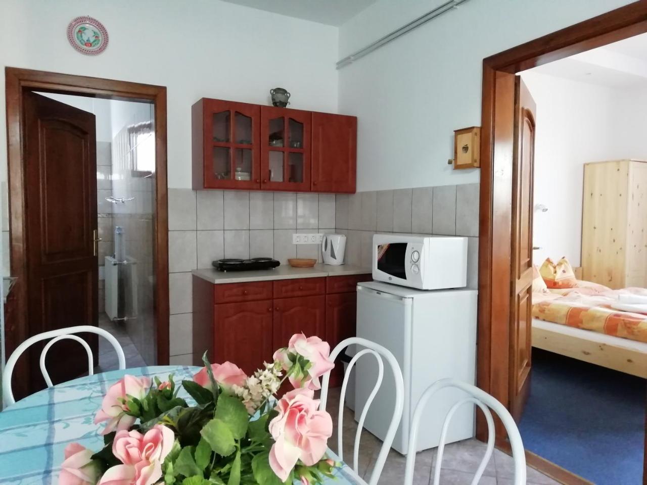 Balla Apartmanhaz Siofok Luaran gambar